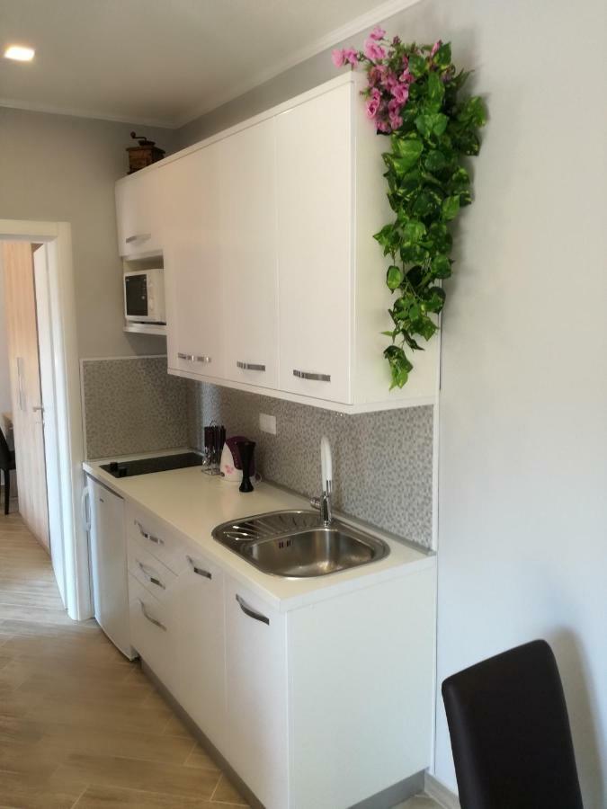 Apartments Smokva Makarska Ngoại thất bức ảnh