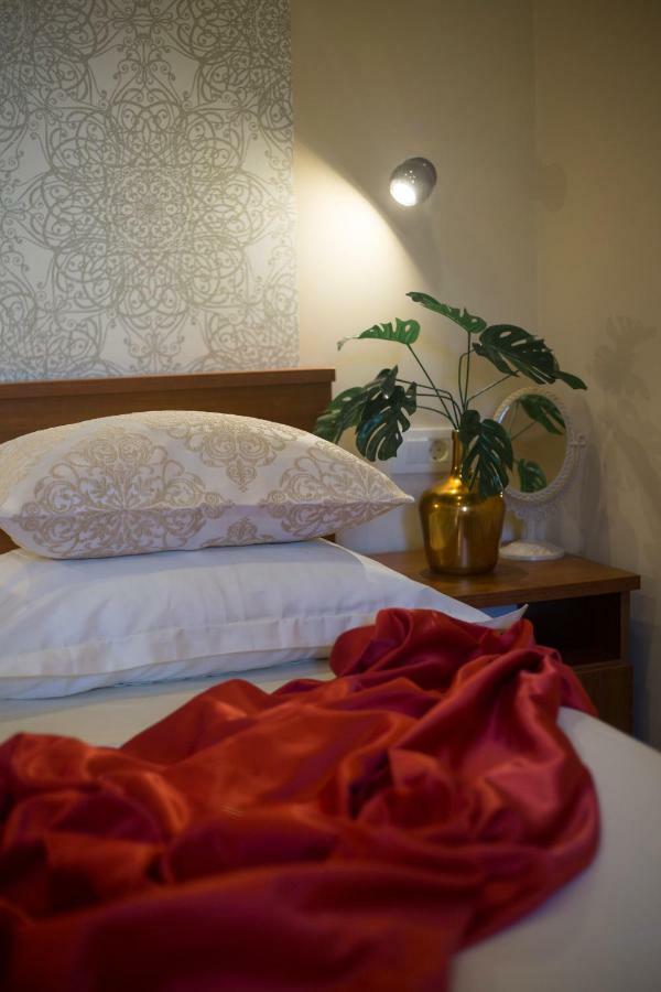 Apartments Smokva Makarska Ngoại thất bức ảnh