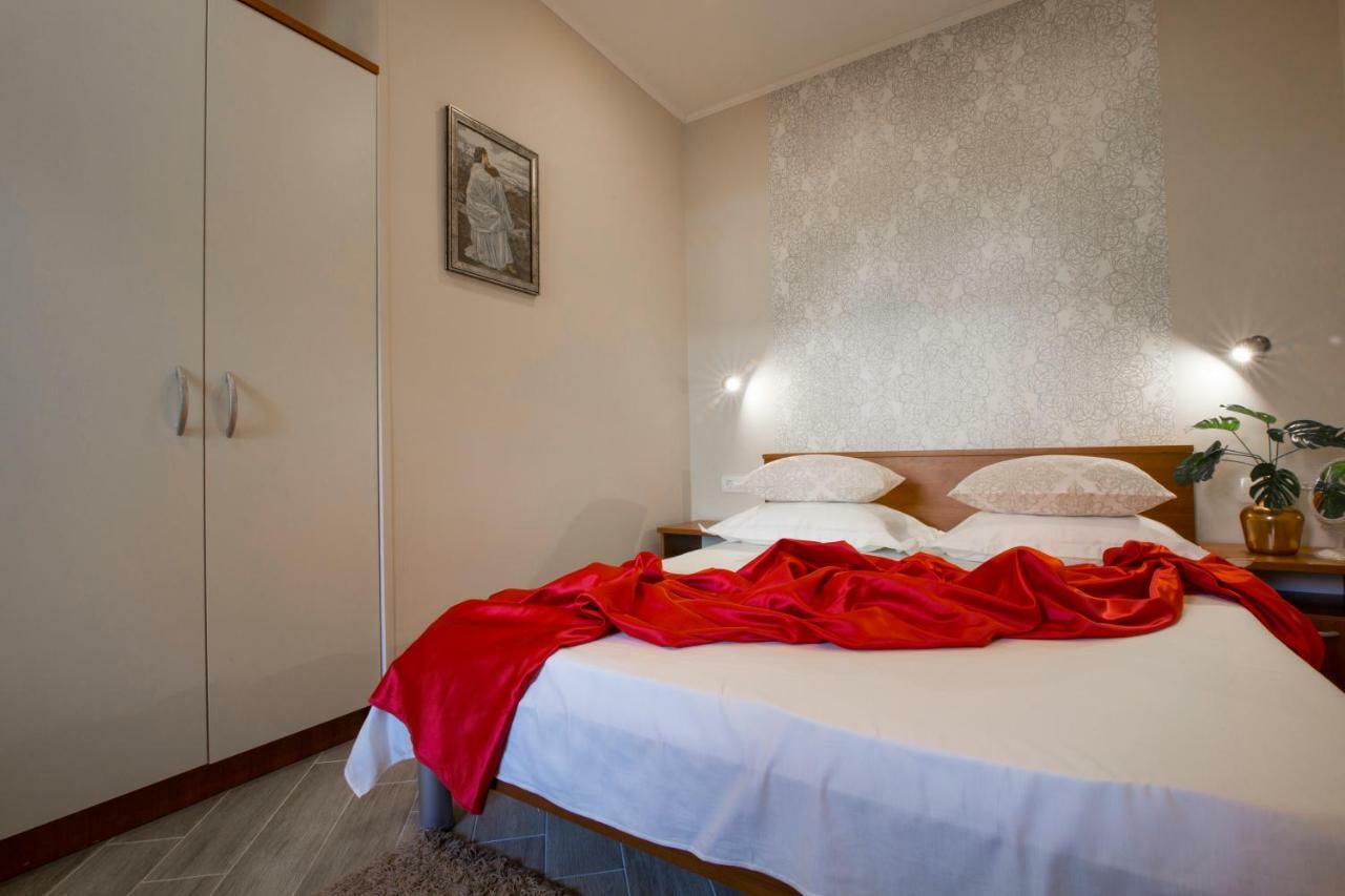 Apartments Smokva Makarska Phòng bức ảnh